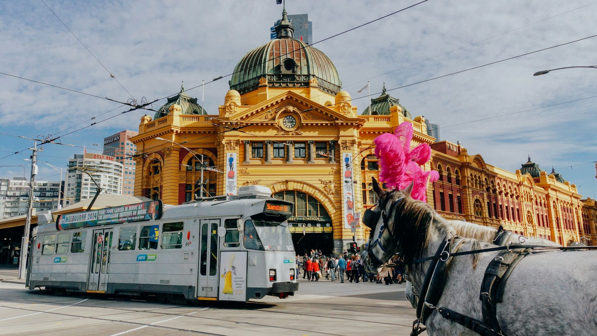 Melbourne CBD Flinders Street and state infrastructure